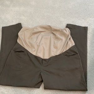 Maternity Capris